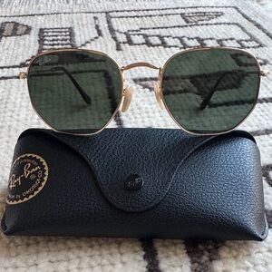 Ray-Ban Gold Frame Sunglasses with Blk Green Lenses